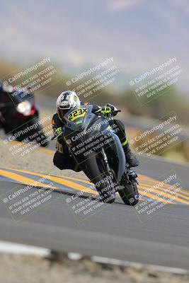 media/Sep-11-2022-SoCal Trackdays (Sun) [[81b7e951af]]/Turn 14 (1130am)/